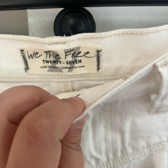 PREOWNED WE THE FREE WOMENS WHITE DENIM SKIRT SIZE 27 - Picture 4 of 8